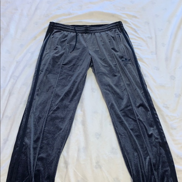 Adidas velvet track pants - Picture 2 of 2